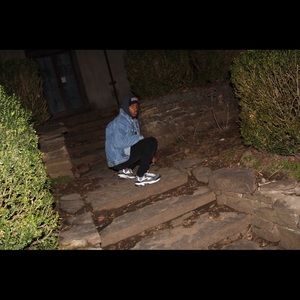 Meet your Posher, Thomas